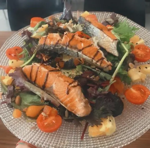 Ensalada de salmón